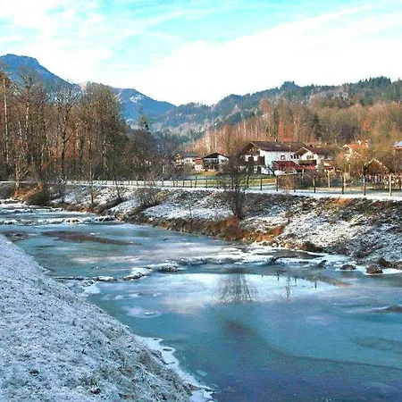 Brunnstein, Apartamento *